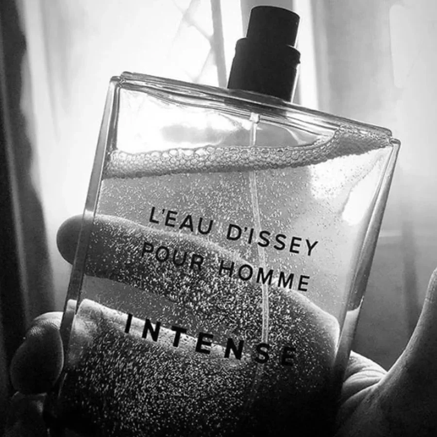 Issey Miyake L’Eau d’Issey Pour Homme Intense Eau de Toilette – 125ml - Image 2